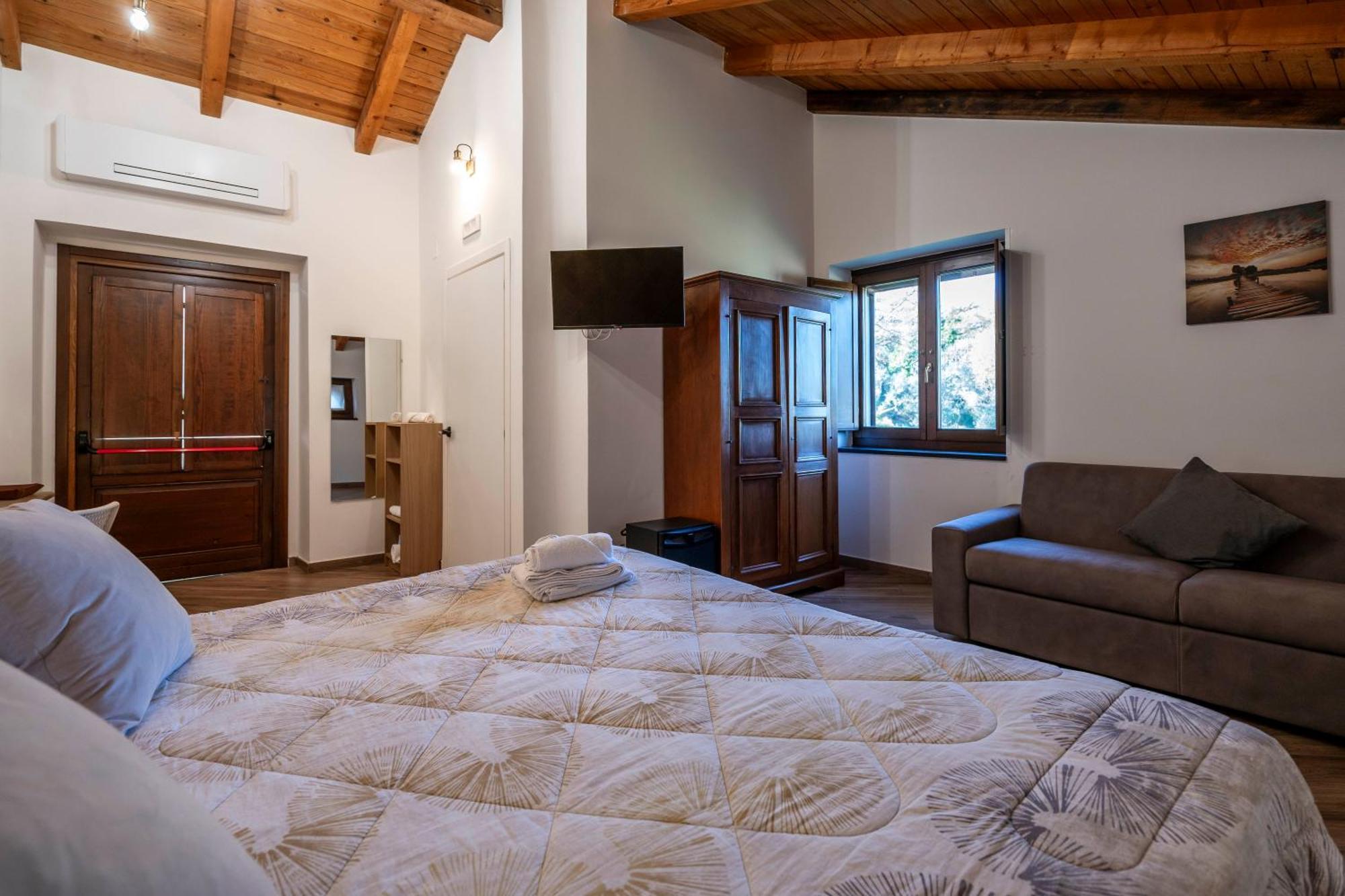Le Querce Farmhouse Agropoli Room photo